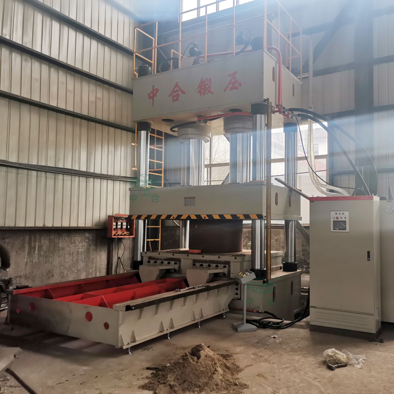 液压机