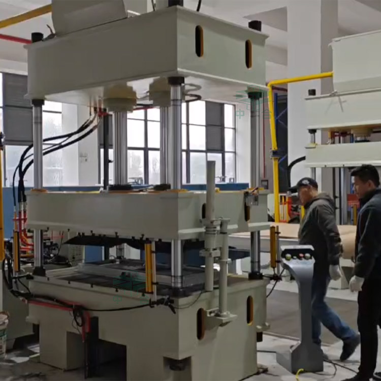 120吨四柱液压机加工汽车地垫 120吨四柱液压机加工汽车地垫