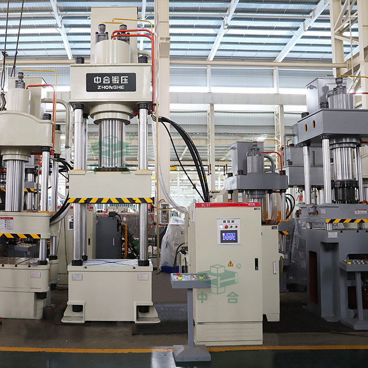 400吨四柱液压机.jpg 400吨四柱液压机.jpg