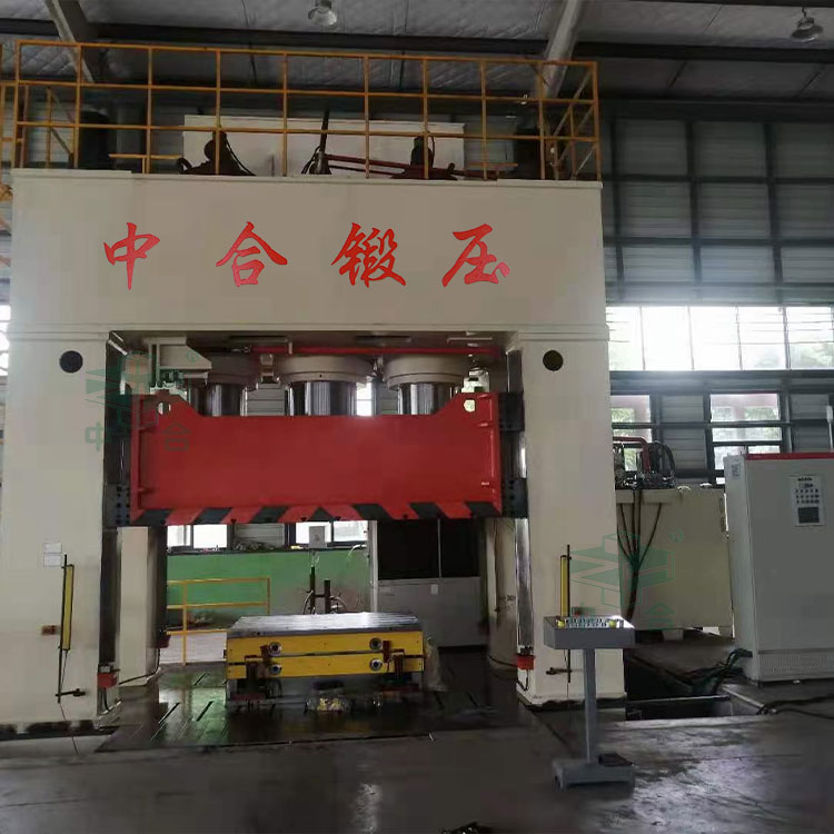 3000吨框架式液压机.jpg 3000吨框架式液压机.jpg