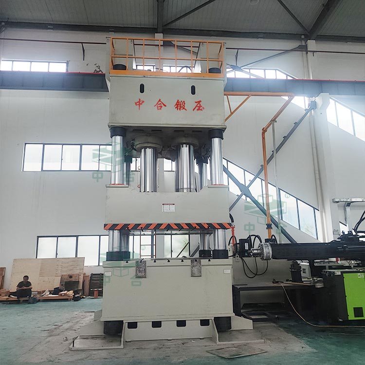 2000吨汽车配件成型液压机现场调试 2000吨汽车配件成型液压机现场调试