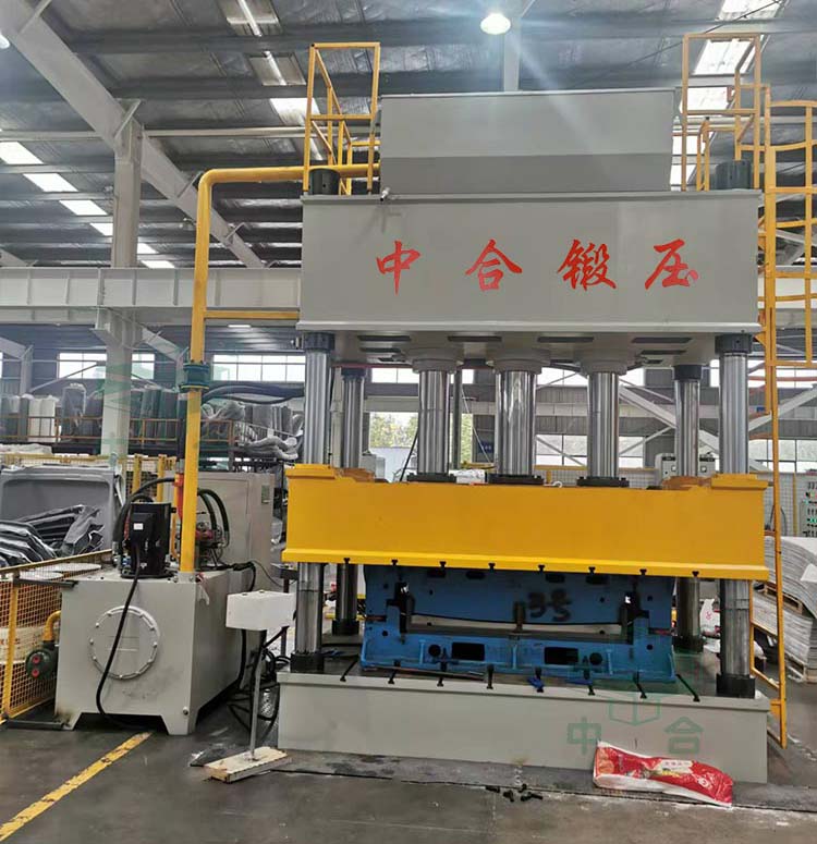 热压汽车内饰件成型液压机.jpg 热压汽车内饰件成型液压机.jpg