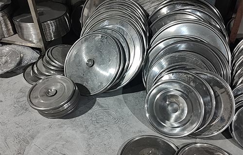 200吨不锈钢锅盖成型液压机