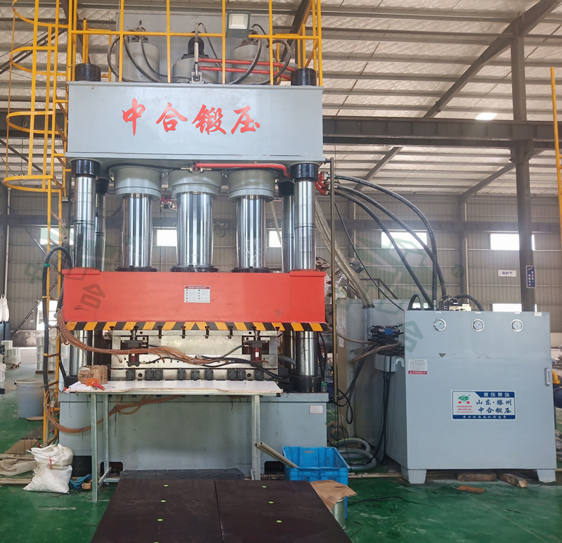 复合建筑模板生产设备_800吨液压机_复合材料模压成型(图2) 复合建筑模板生产设备_800吨液压机_复合材料模压成型(图2)